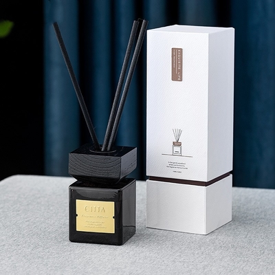 Het huis Reed Diffuser Air Freshener Scent schouwt de Natuurlijke Reeks van de het Aromagift van de Geurolie