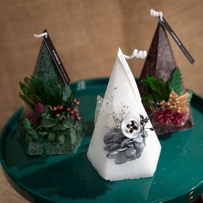 De romantische Piramidetype van de Bloemkerstboom Kaarsen van de Kegelpijler met 2pcs-Giftdoos