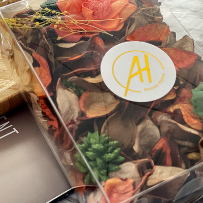 Met de hand gemaakte Perzikwelriekend mengsel van gedroogde bloemen en kruiden Bemerkte Bloemen voor Garderobehotel