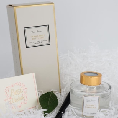 Aroma Reed Diffuser 126ml om de Gift van de Flessenluxe met Gouden Deksel wordt geplaatst dat