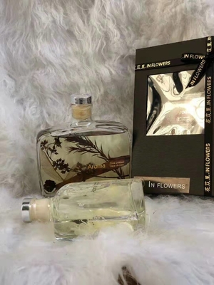 Gift van de het Parfumluxe van aromareed diffuser 350ml de Grote die met Zwarte doos wordt geplaatst