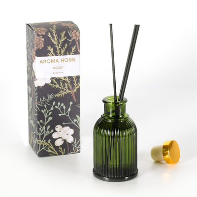 Garden Fragrance Glass Bottle Reed Diffuser Private Label 100ml met gouden metalen deksel