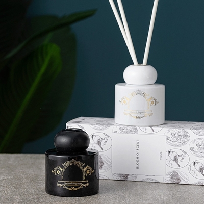 OEM ODM Literatuur Zwart Wit Fles Geur Reed Diffuser Biologisch Private Label
