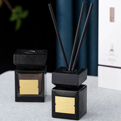 Pas Lucht aan die van de de Geurolie van het Huisdecor de Stok Zwart Glas Reed Diffuser fris worden