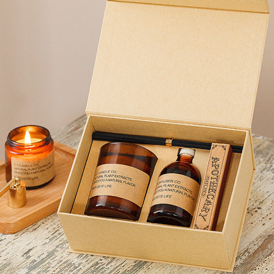 Van de de Luxedouane van het AROMAhuis van het Etiketaromatherapy de Privé van de Sojawas Bemerkte Kaarsen Houten Pallet M van Reed Diffusers Gift Set With