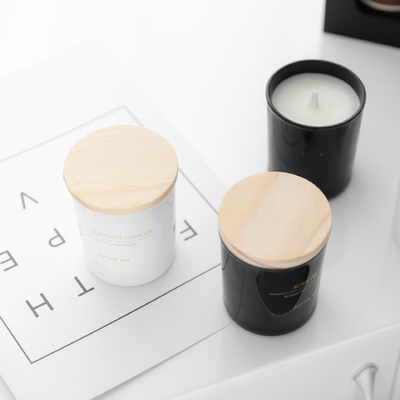 In het groot Luxe Bemerkte Sojakaarsen met de Houten Doos van de Dekselgift