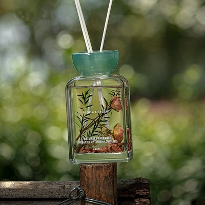 140ml van de het Deksel de Vastgestelde Zak van de etherische oliehars Verse Geur Reed Diffuser With Rose Flower