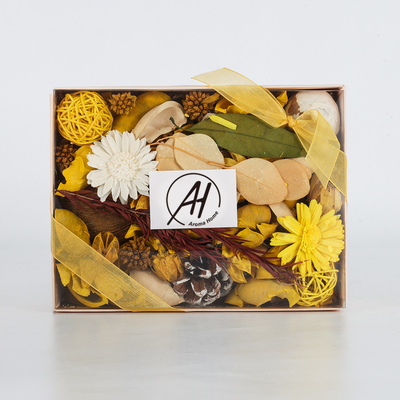 Het droge Bloem van de Katoenen Kleurrijke Privé Eeuwige Welriekend mengsel van gedroogde bloemen en kruiden Etiketgeur voor Huis Vastgestelde Gift