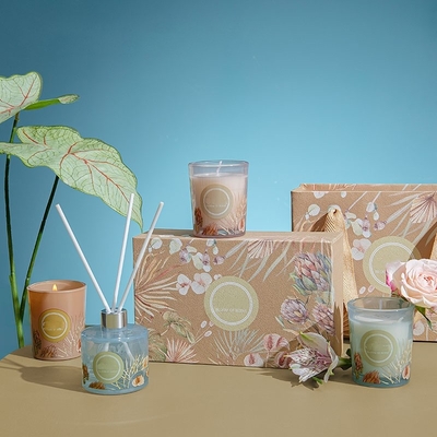 Gift Vastgestelde 60g 50ml van Pinecone Reed Diffuser Scented Candle Jar van de huwelijkspartij de Kleurrijke