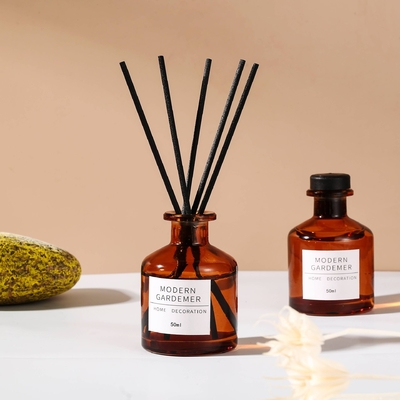 Aangepaste van de het Huisdecoratie van Glasflessen het Hotelgeur Reed Diffuser 50ML