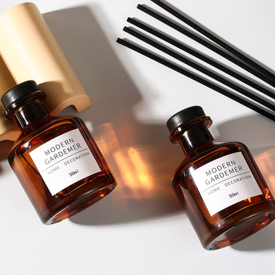 Aangepaste van de het Huisdecoratie van Glasflessen het Hotelgeur Reed Diffuser 50ML