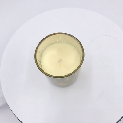De eigengemaakte Gele Galvaniserende Kaars van het Aromahuis voor Aromatherapy