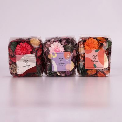 De aangepaste Met de hand gemaakte Bemerkte van de de Zakkenzomer van het Aromawelriekend mengsel van gedroogde bloemen en kruiden Lente 130g