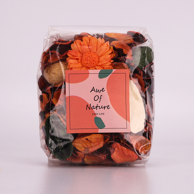 De aangepaste Met de hand gemaakte Bemerkte van de de Zakkenzomer van het Aromawelriekend mengsel van gedroogde bloemen en kruiden Lente 130g