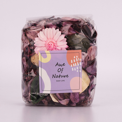De aangepaste Met de hand gemaakte Bemerkte van de de Zakkenzomer van het Aromawelriekend mengsel van gedroogde bloemen en kruiden Lente 130g