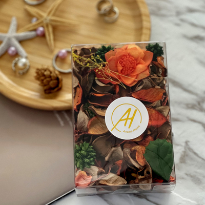 Met de hand gemaakte Perzikwelriekend mengsel van gedroogde bloemen en kruiden Bemerkte Bloemen voor Garderobehotel