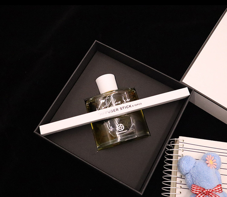 Gift van de de Flessenluxe van aromareed diffuser 180ml de Vierkante die met Witte Doos wordt geplaatst