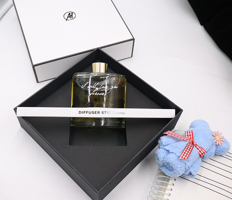 Gift van de de Flessenluxe van aromareed diffuser 180ml de Vierkante die met Witte Doos wordt geplaatst