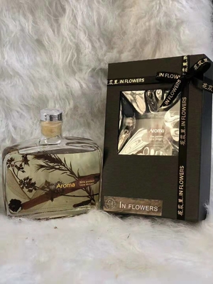 Gift van de het Parfumluxe van aromareed diffuser 350ml de Grote die met Zwarte doos wordt geplaatst