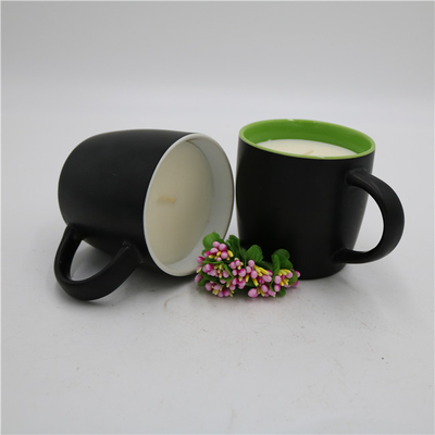 De bemerkte Matte Black Ceramic Citronella Candle-Kaars van de Theekop